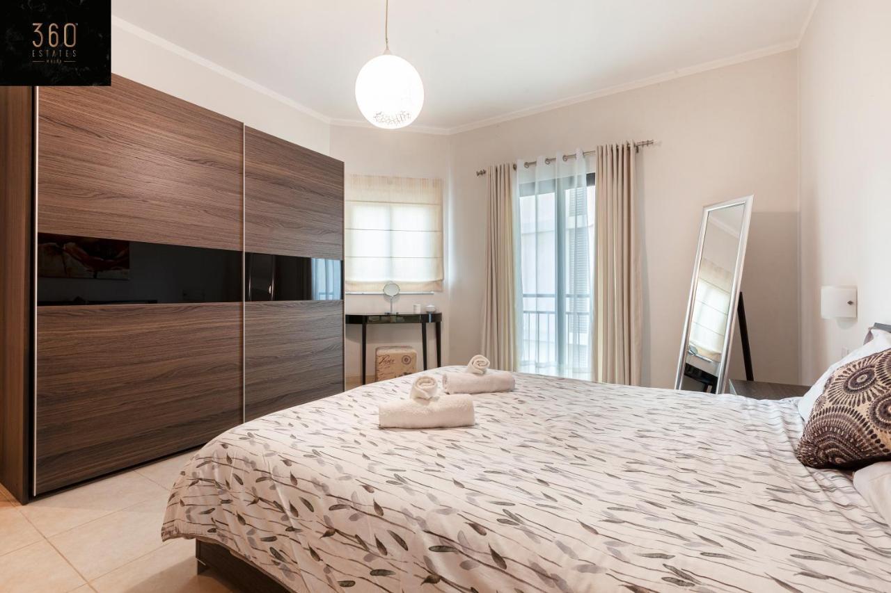 Pender Lux Complex - 3Br Unit With Private Parking By 360 Estates Apartman San Ġiljan Kültér fotó