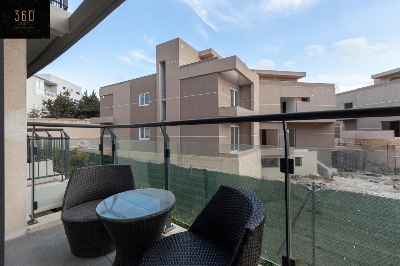Pender Lux Complex - 3Br Unit With Private Parking By 360 Estates Apartman San Ġiljan Kültér fotó