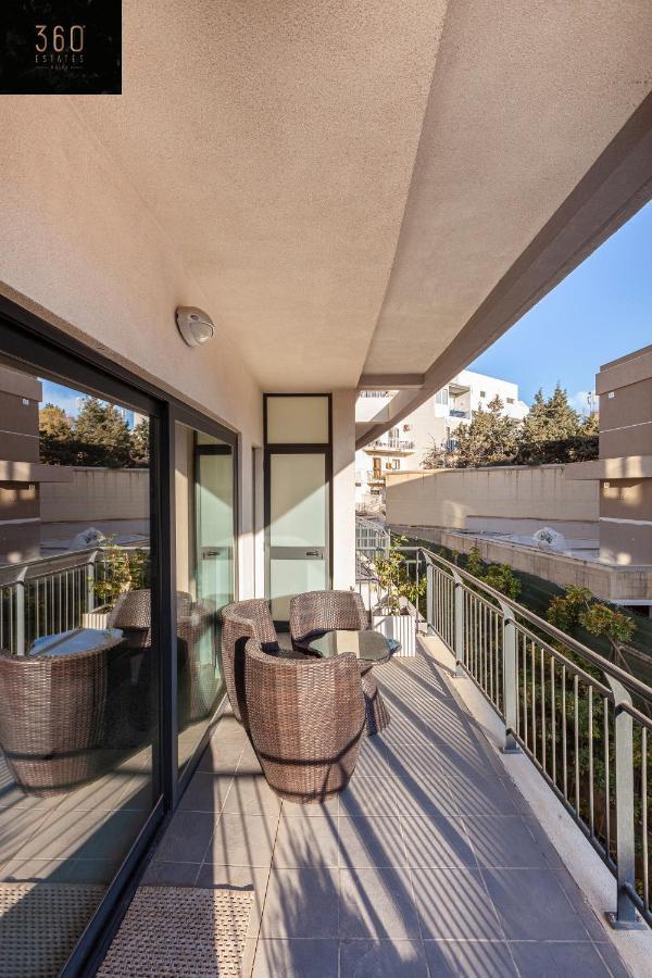 Pender Lux Complex - 3Br Unit With Private Parking By 360 Estates Apartman San Ġiljan Kültér fotó