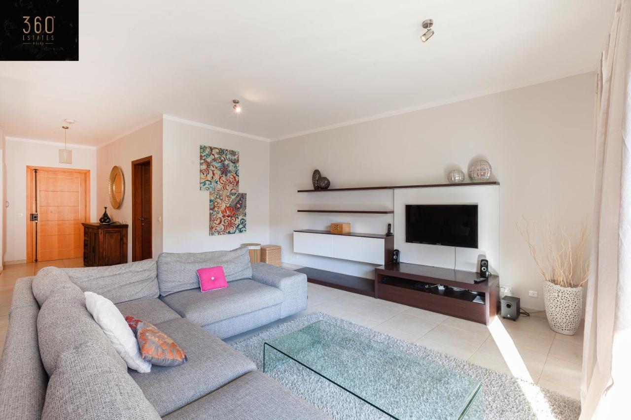 Pender Lux Complex - 3Br Unit With Private Parking By 360 Estates Apartman San Ġiljan Kültér fotó