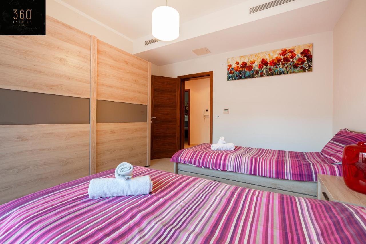 Pender Lux Complex - 3Br Unit With Private Parking By 360 Estates Apartman San Ġiljan Kültér fotó